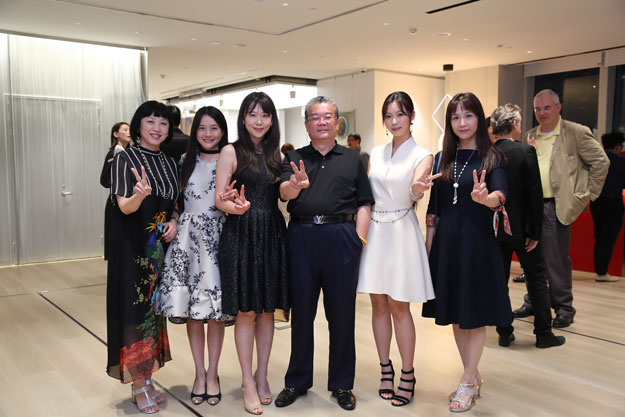 前進全球頂級建築事務所.美國Gensler上海總部 李善單+瑪馨玲月「明鏡~Transparency」開展